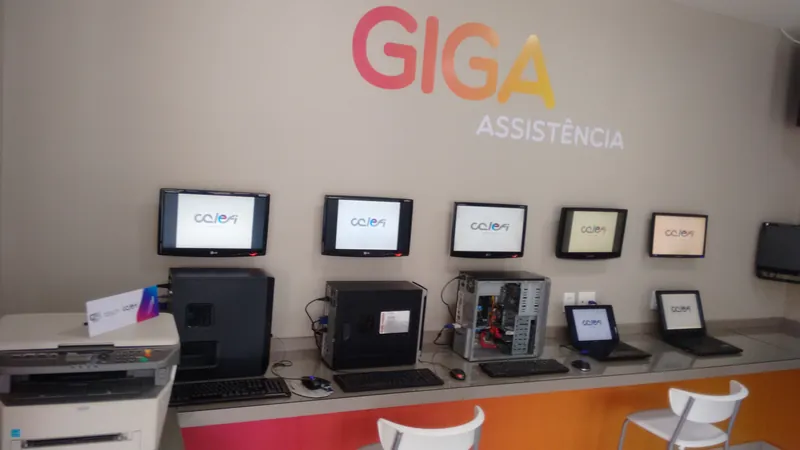Equipamentos em exposição na Calefi